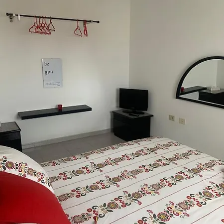 Casa Nehuna Орсола